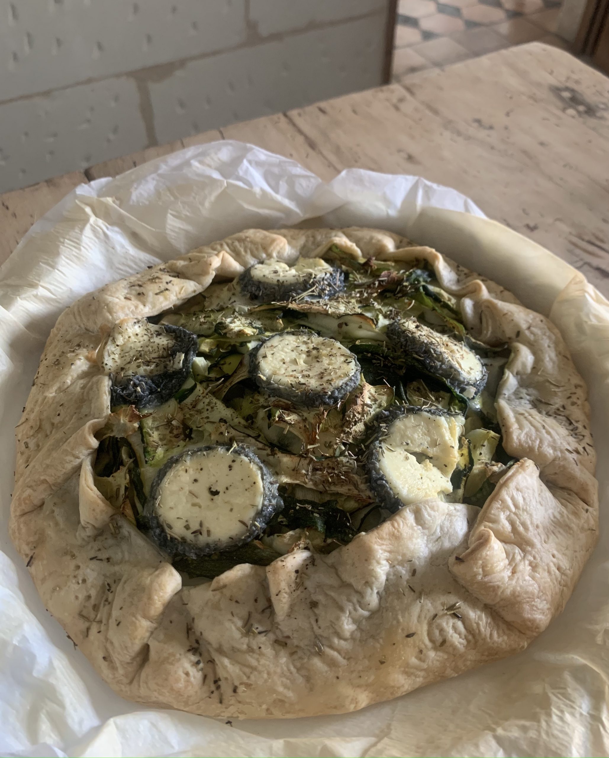 Tarte rustique à la courgette et fromage de chèvre